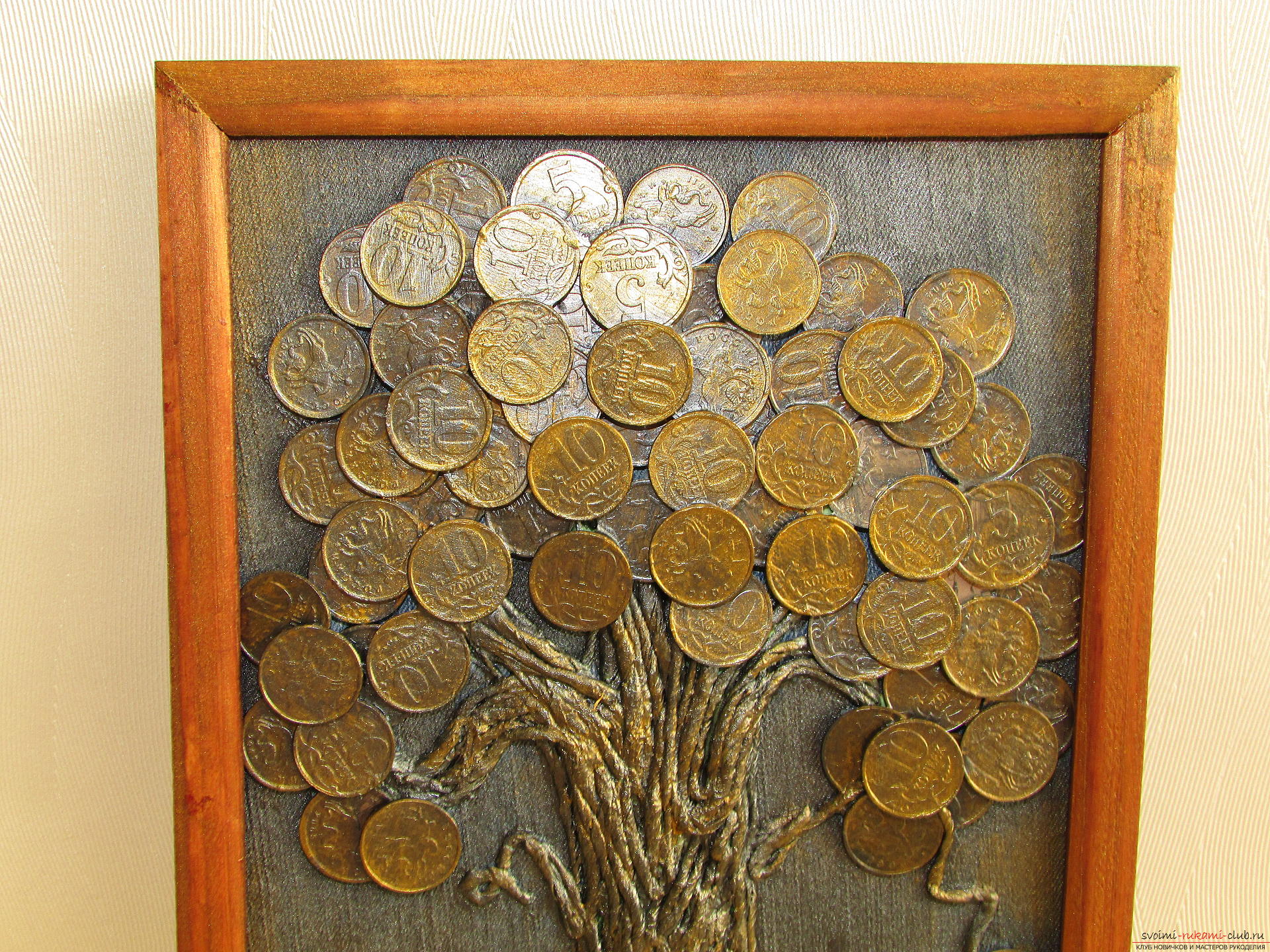 Мастер-класс покажет как сделать денежное дерево из монет своими руками.. Фото №18